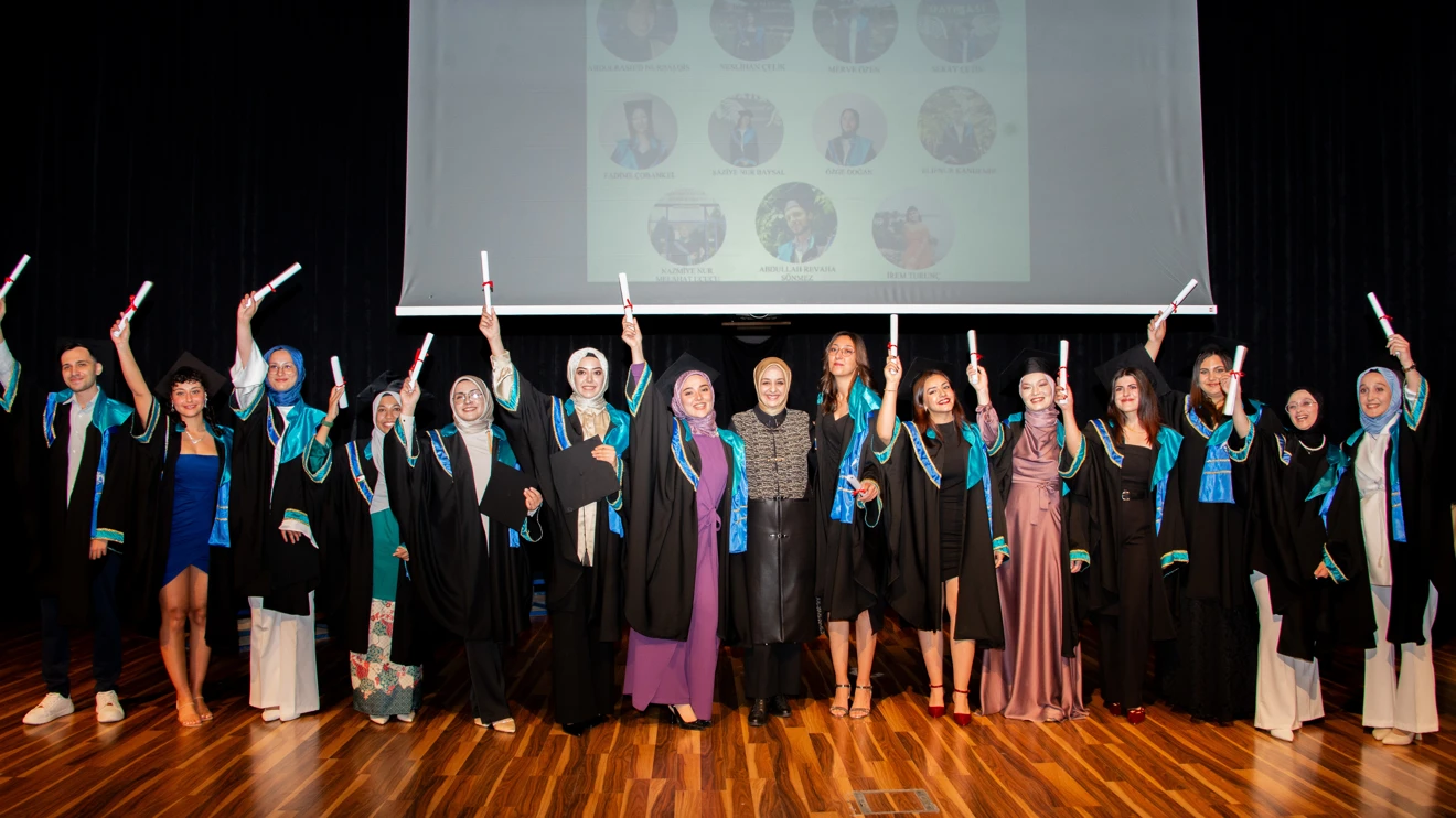 Selçuk Üniversitesinde mütercim ve tercümanların mezuniyet sevinci 